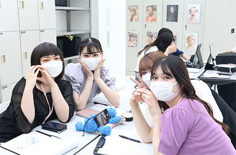 韓国ビューティー&ファッションを学ぶ 大村美容ファッション専門学校